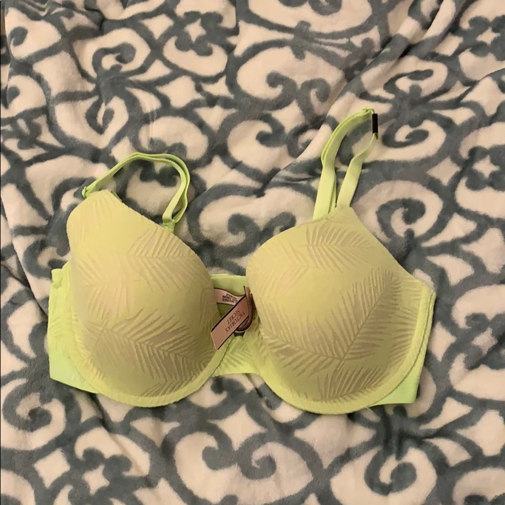 Victoria’s Secret bra